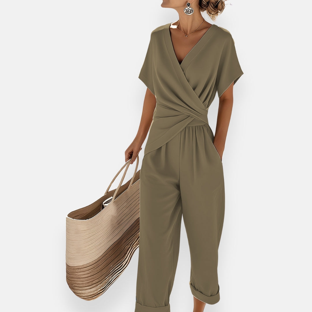 Hayden Lyra | Bow-Draped Ensemble