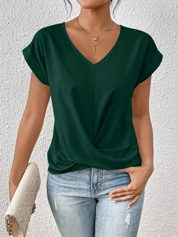 Zoe - Casual T-Shirt with Sweetheart Neckline