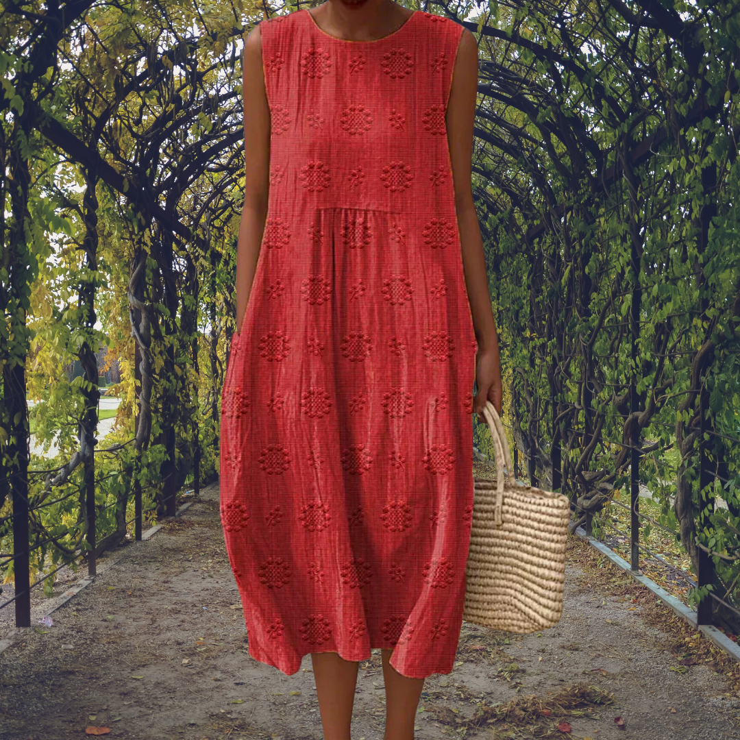 Kira | Chic Sleeveless Dress Featuring Convenient Pockets