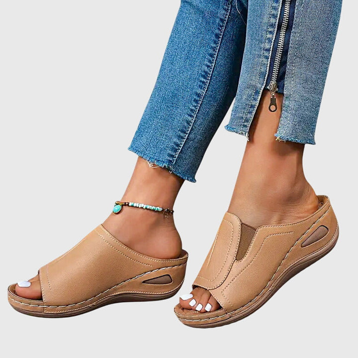 Aretha™ | Comfort-Focused Orthopedic Sandals