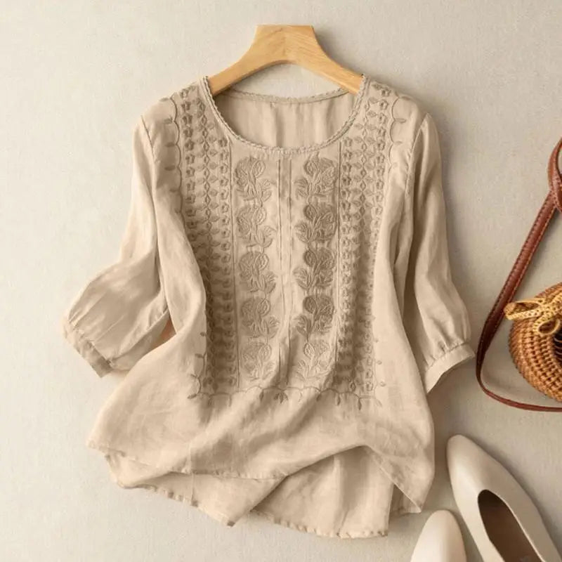 Aurora – Relaxed Blouse with Embroidery