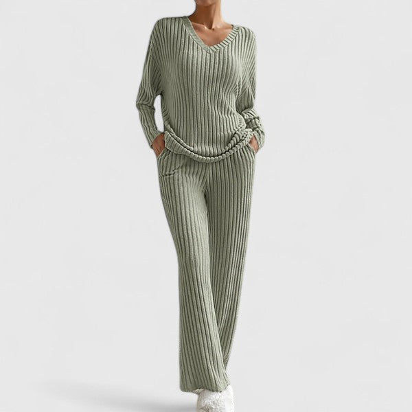 Addison | Cozy Lounge Ensemble