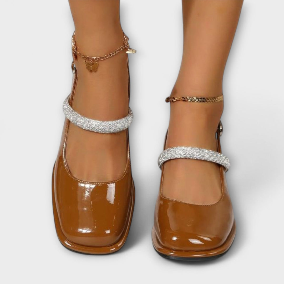 Benisse - Chic Sandal Collection