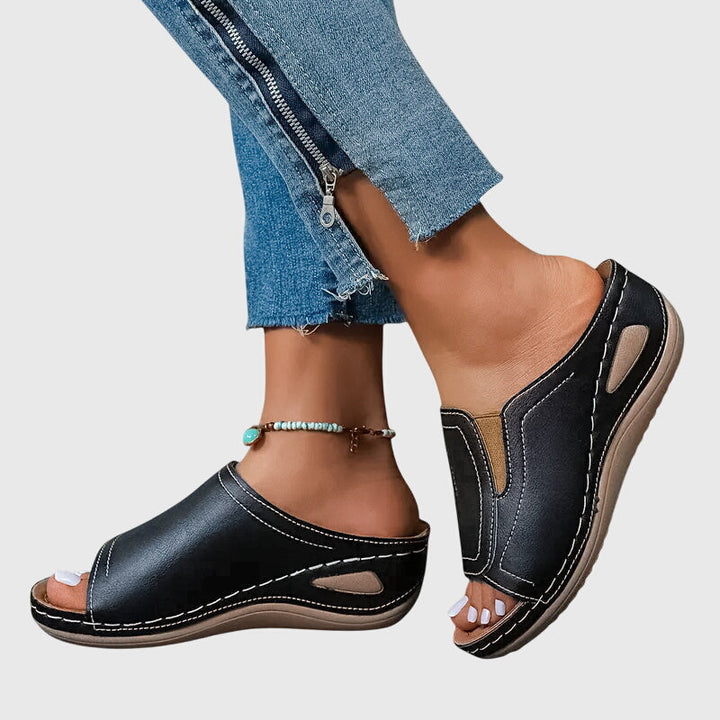 Aretha™ | Comfort-Focused Orthopedic Sandals