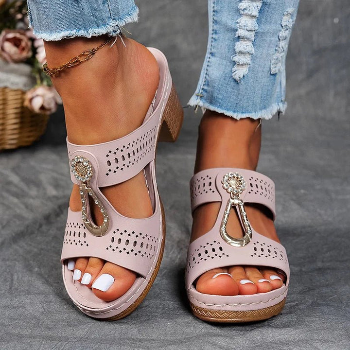 Faith | Stylish and Cozy Orthopedic Sandals